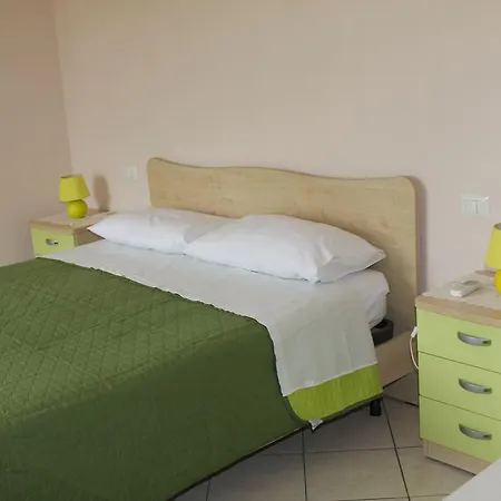 فندق مبيت وإفطار L'angolo